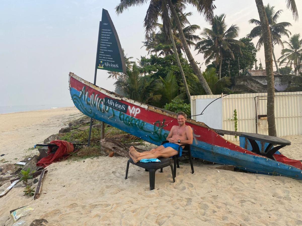 Alivious Beach Homestay Alappuzha ภายนอก รูปภาพ