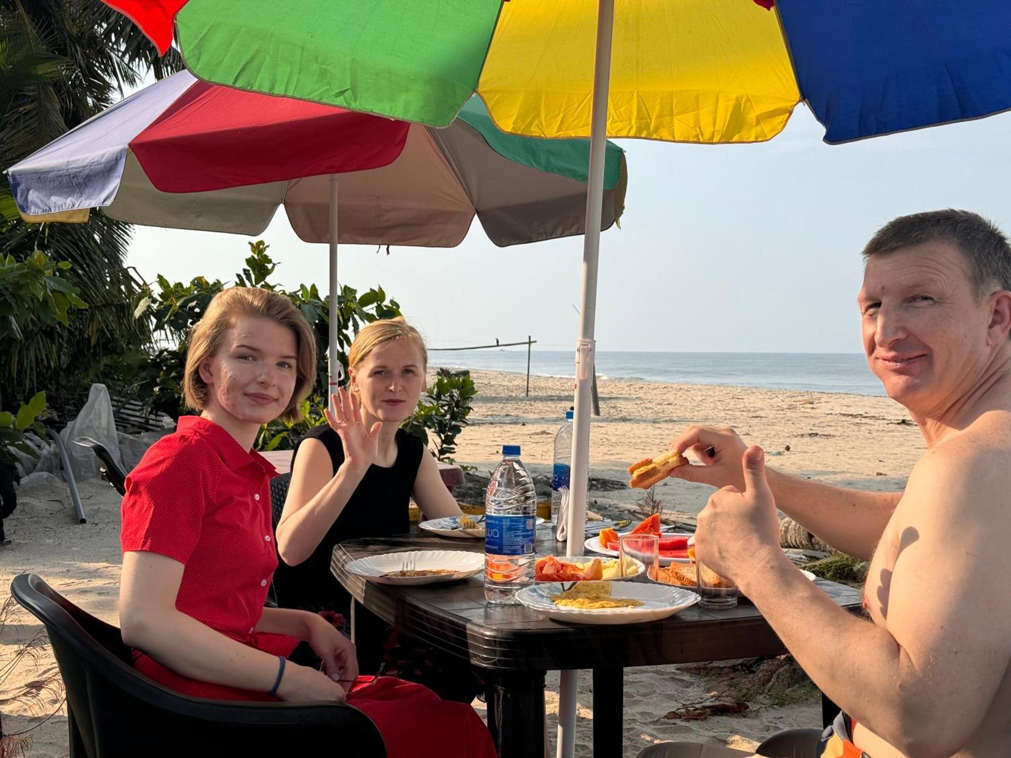 Alivious Beach Homestay Alappuzha ภายนอก รูปภาพ
